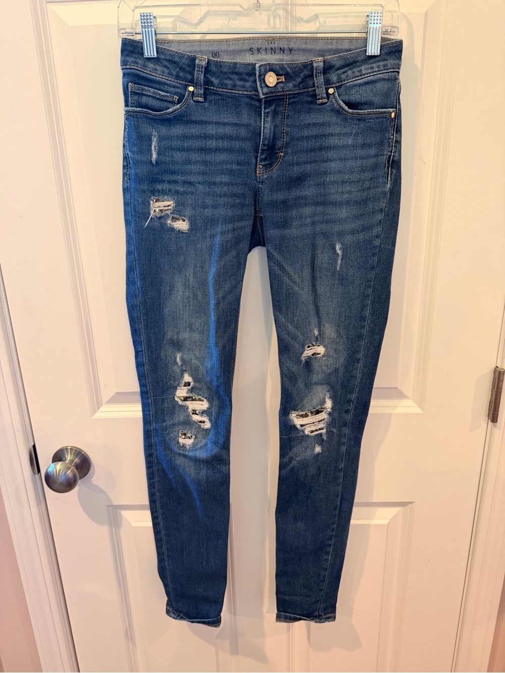 White | Black The Skinny Blue Jeans Size 00